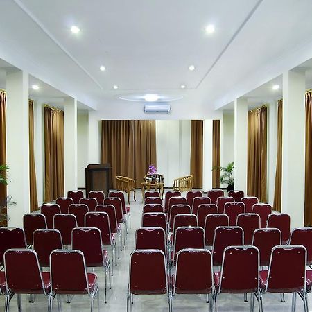 Hotel Duta ปาเลมบัง ภายนอก รูปภาพ