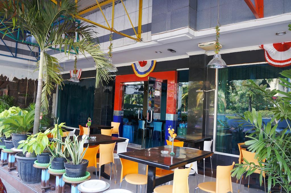 Hotel Duta ปาเลมบัง ภายนอก รูปภาพ