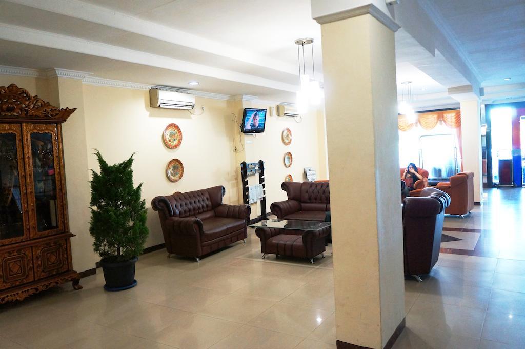 Hotel Duta ปาเลมบัง ภายนอก รูปภาพ